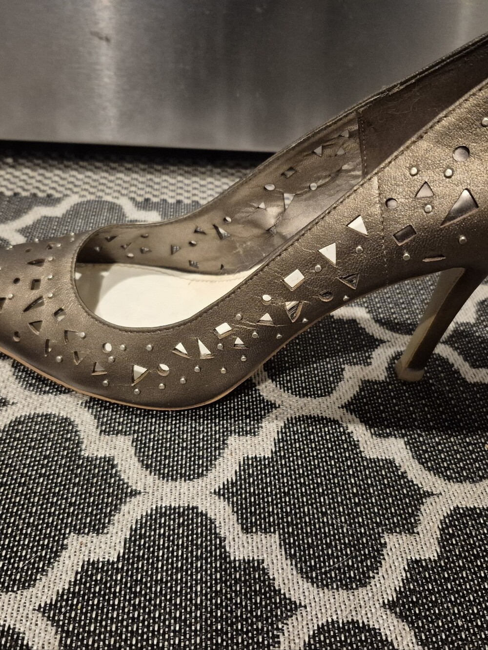 Anne Klein Pewter Leather Studded Pointed Toe Slip-On Stiletto Pumps 8.5M